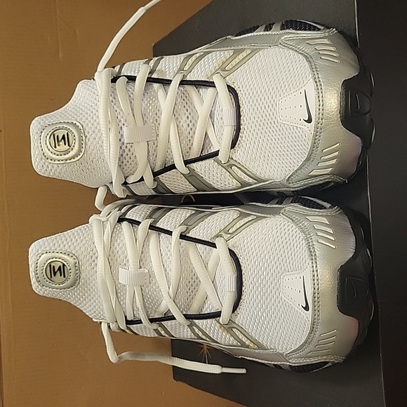 Super Rare Mens Nike Shox Turbo 3.2 SL White/ Black - Picture 2 of 8